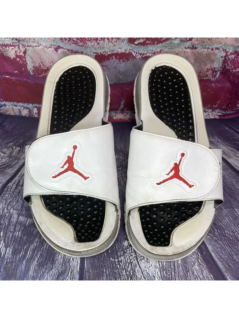 Nike Air Jordan Mens 8 Womens 9 Hydro V Slides JUMPMAN Basketball Sandals White